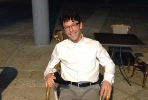 Dr Raphael Levy
