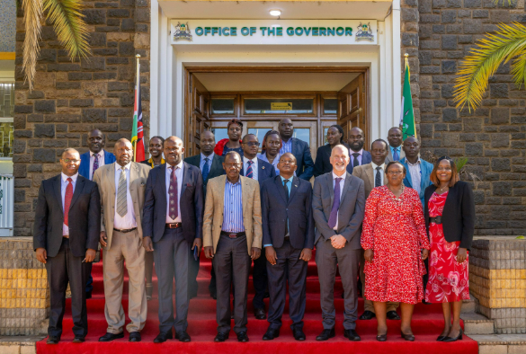 A group photo in front of the Office of the Governor, Kenya