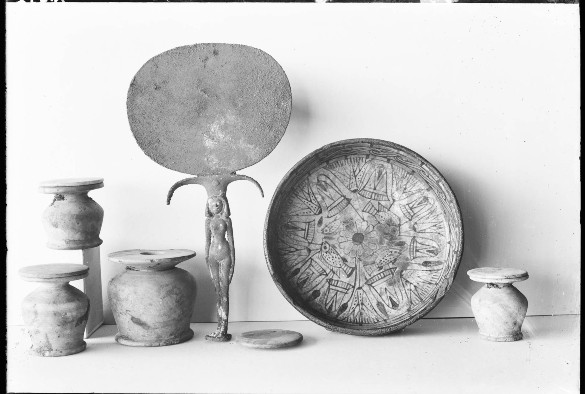 Monochrome photo of a number of artefacts