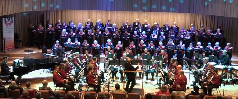 Liverpool Welsh Choral performing in the Tung Auditorium